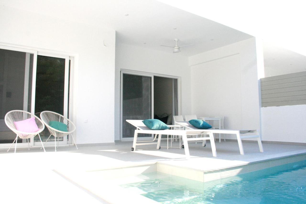 Splash Suites With Private Pools Nikiána Eksteriør bilde