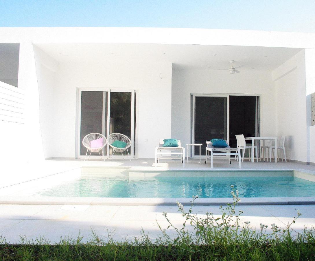 Splash Suites With Private Pools Nikiána Eksteriør bilde