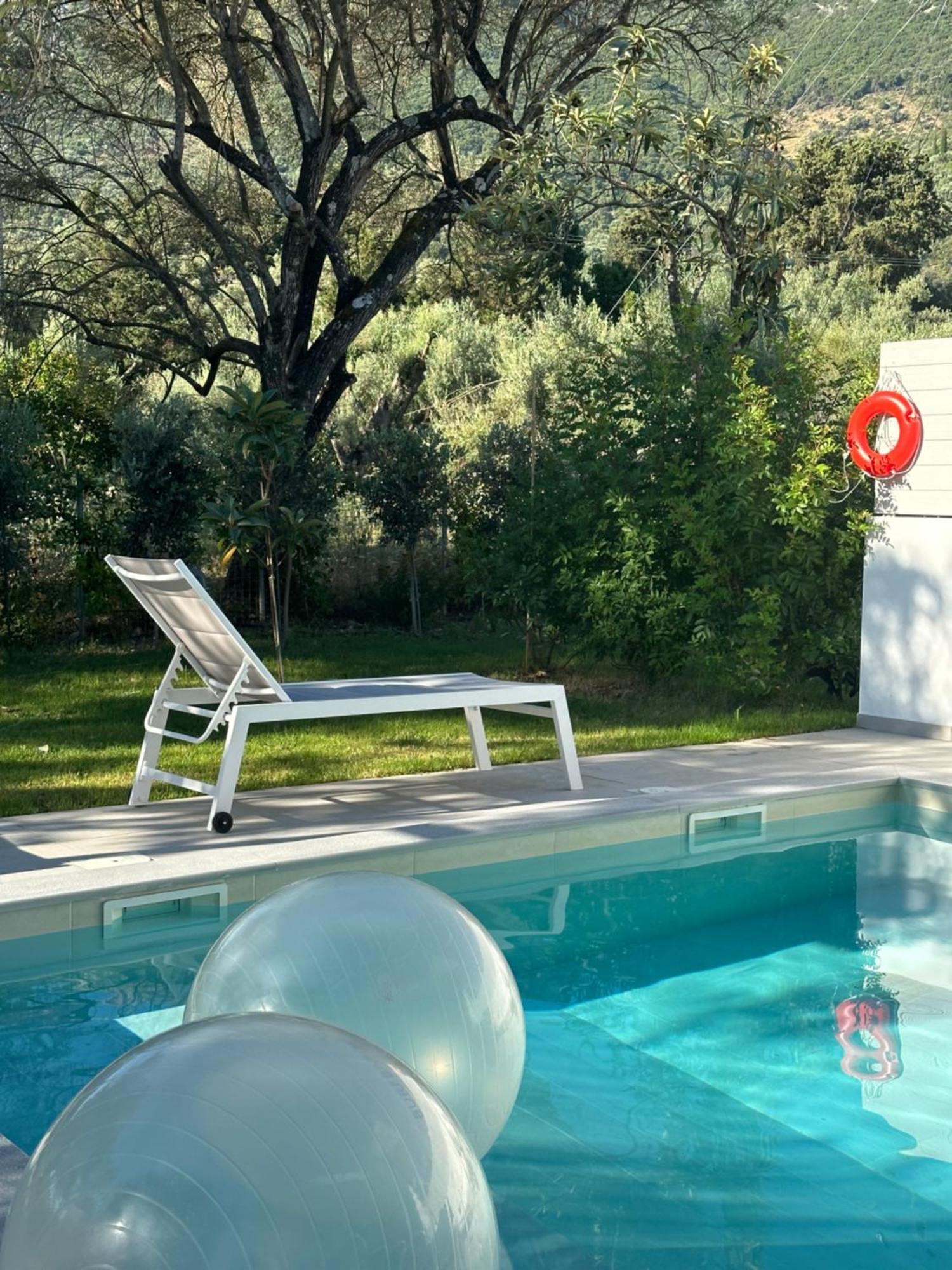 Splash Suites With Private Pools Nikiána Eksteriør bilde